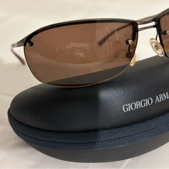 Giorgio Armani Sunglasses - Picture 14 of 17